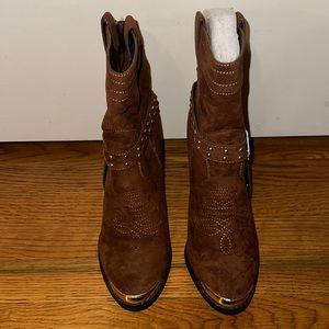 Suede Brown Western Bootie size8.5